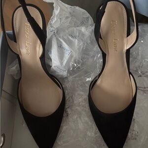 Essex Lane Elegant Black Slingback Heels